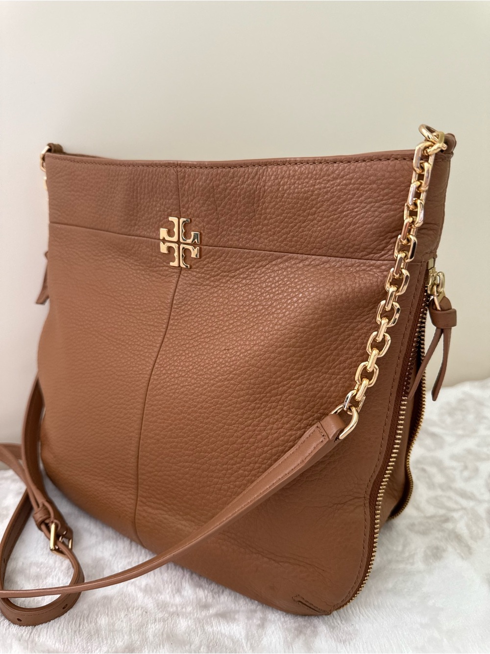 Tory Burch Women's Ivy Pebbled Leather Convertible Shoulder Bag Crossbody